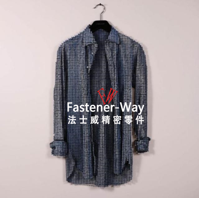 这件褶皱逼真的衬衫是螺丝钉做的 这件褶皱逼真的衬衫是螺丝钉做的